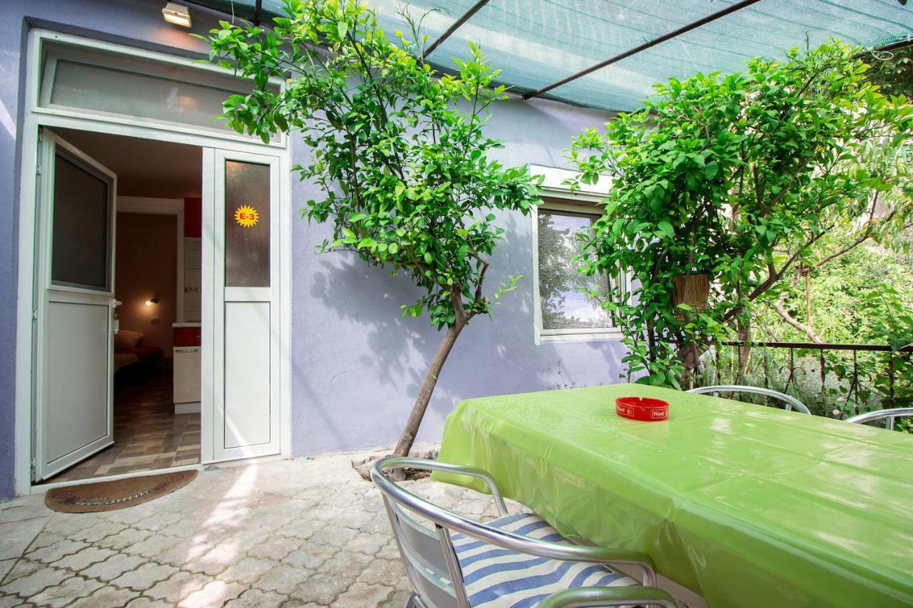 Mrkonjic Branko & Marija Apartmani 奥米什 外观 照片