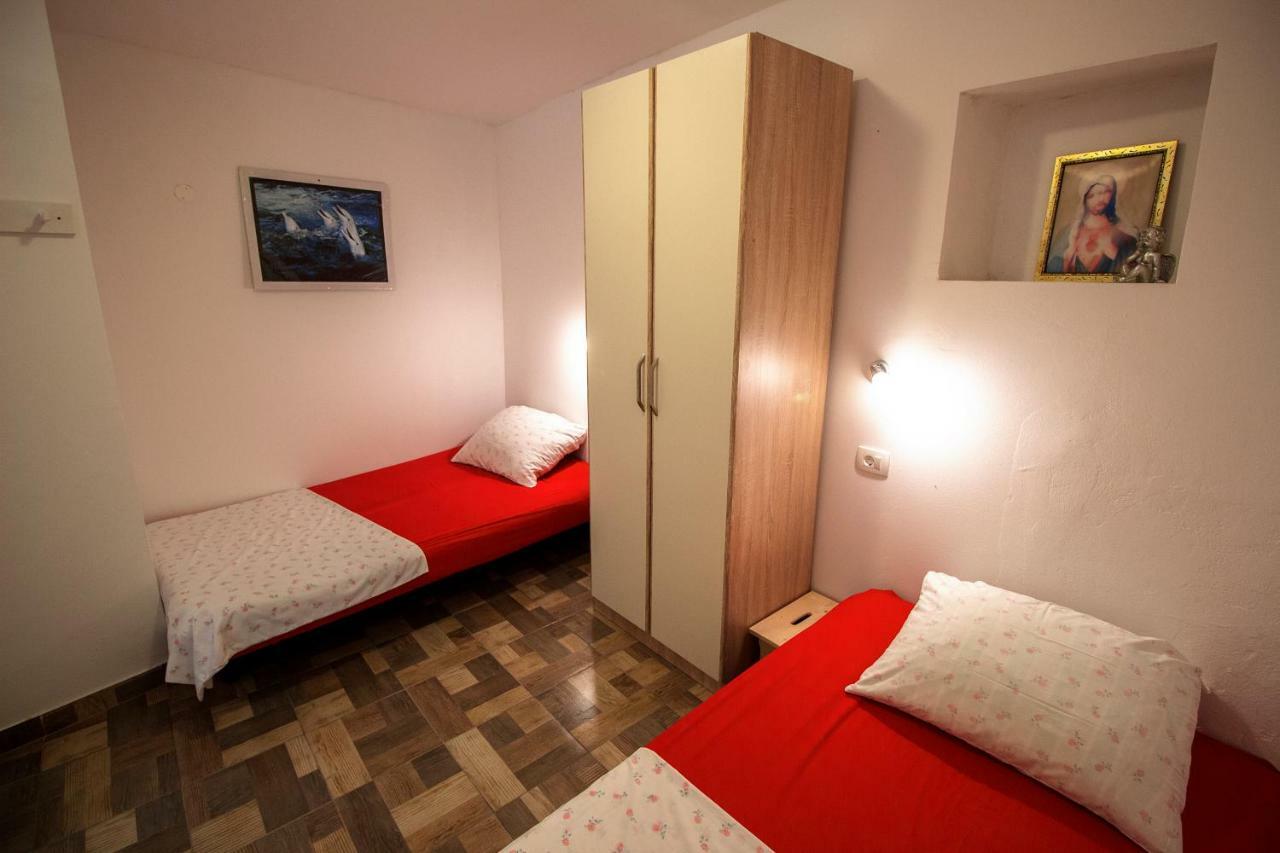 Mrkonjic Branko & Marija Apartmani 奥米什 外观 照片