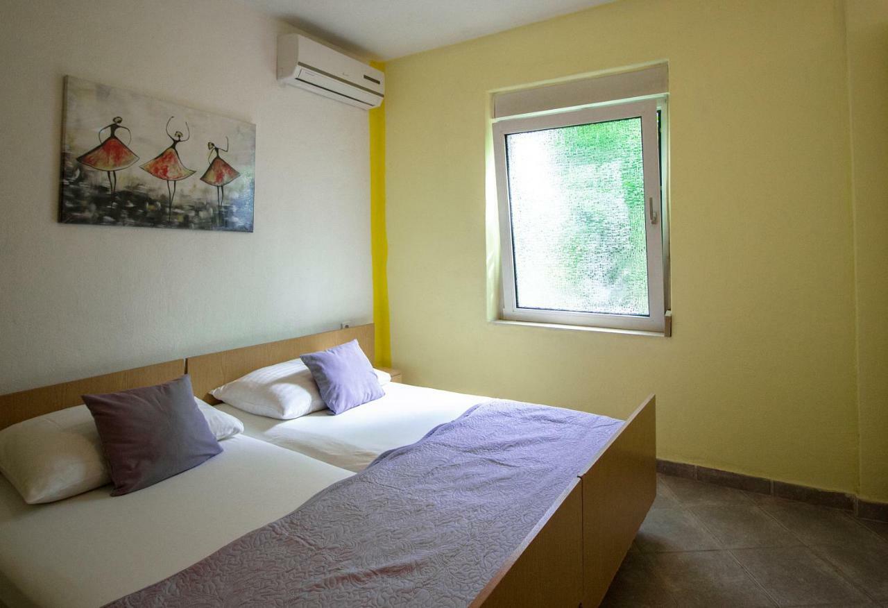 Mrkonjic Branko & Marija Apartmani 奥米什 外观 照片