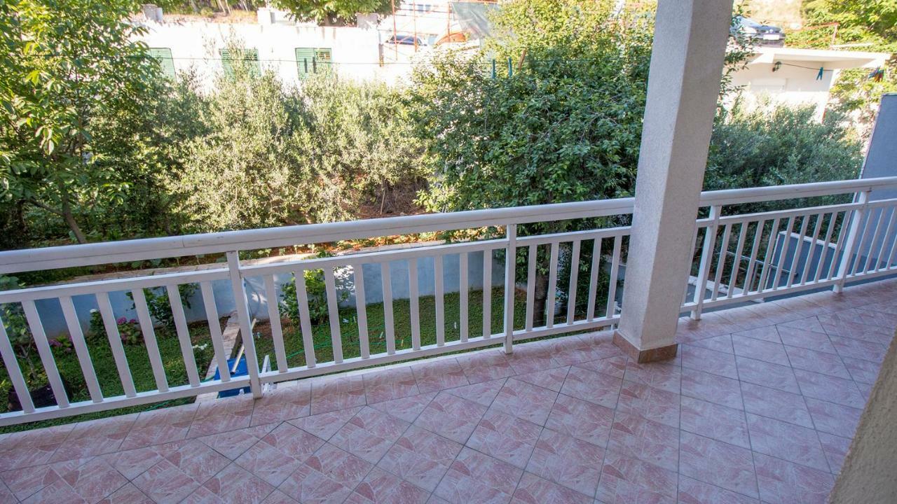 Mrkonjic Branko & Marija Apartmani 奥米什 外观 照片