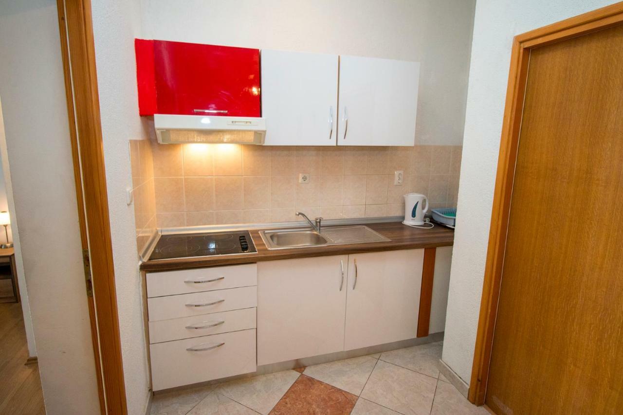 Mrkonjic Branko & Marija Apartmani 奥米什 外观 照片
