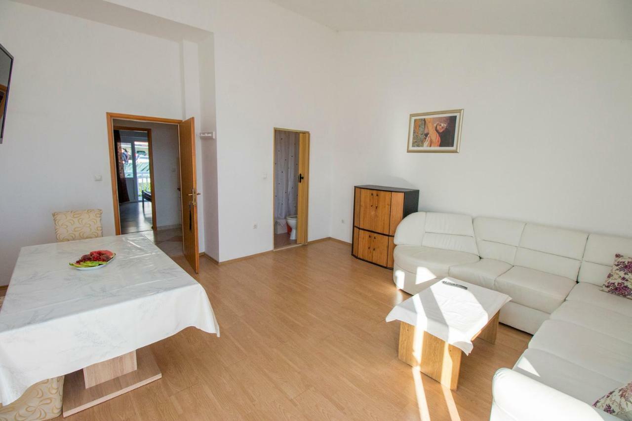Mrkonjic Branko & Marija Apartmani 奥米什 外观 照片