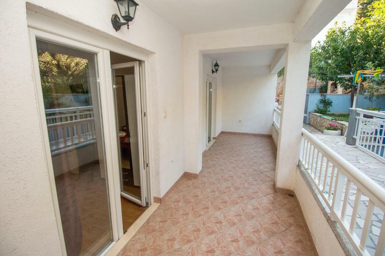 Mrkonjic Branko & Marija Apartmani 奥米什 外观 照片
