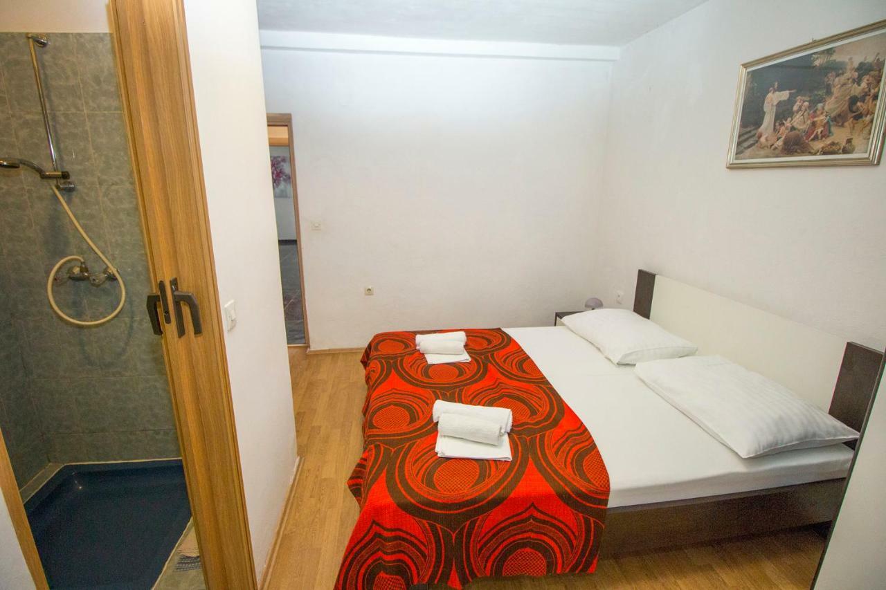 Mrkonjic Branko & Marija Apartmani 奥米什 外观 照片