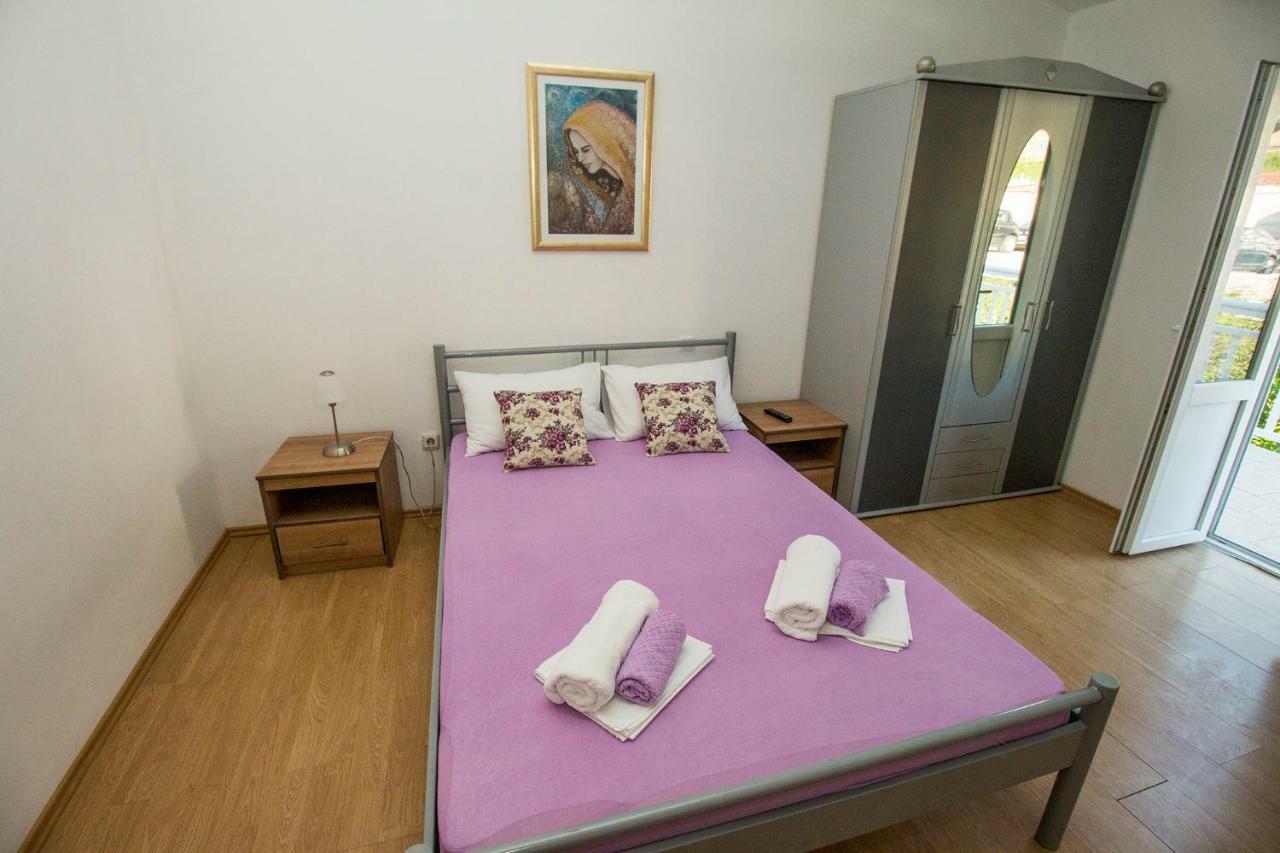 Mrkonjic Branko & Marija Apartmani 奥米什 外观 照片