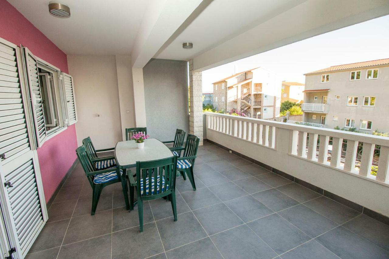 Mrkonjic Branko & Marija Apartmani 奥米什 外观 照片